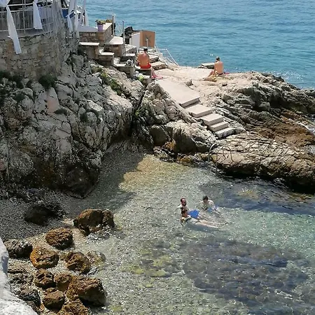 Rosina Sea View