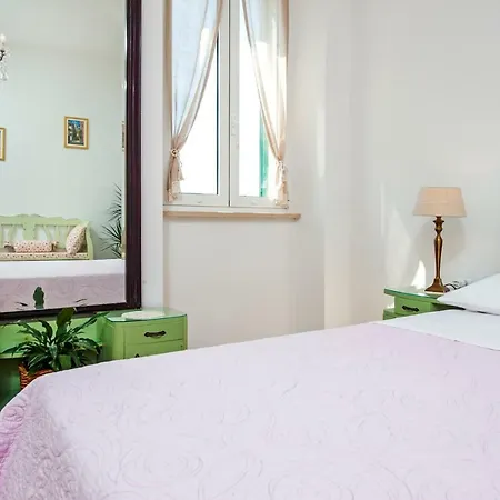 Rosina Sea View Apartment